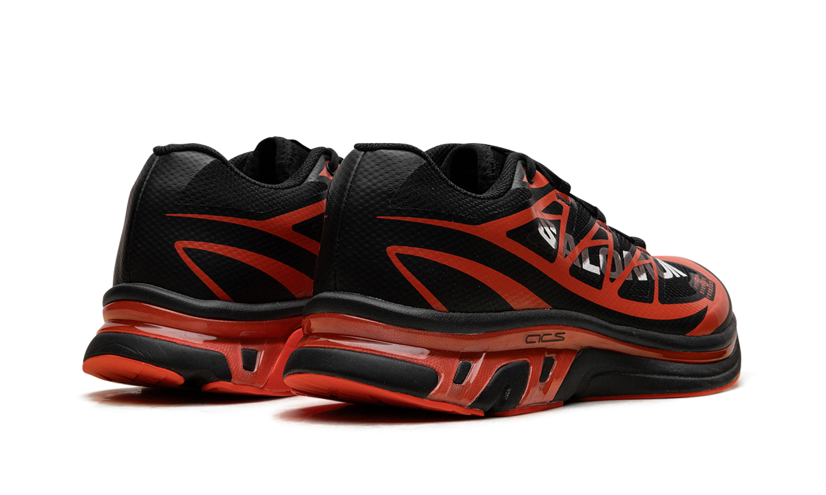 XT-MM-6 "MM6 Maison Margiela - Black Cherry Tomato" SH1WS0020 P6303 HB050