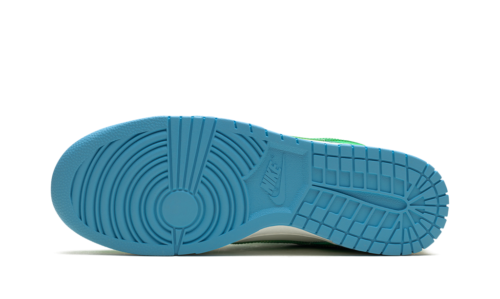Nike Dunk Low "Green Shock" FZ4015 399