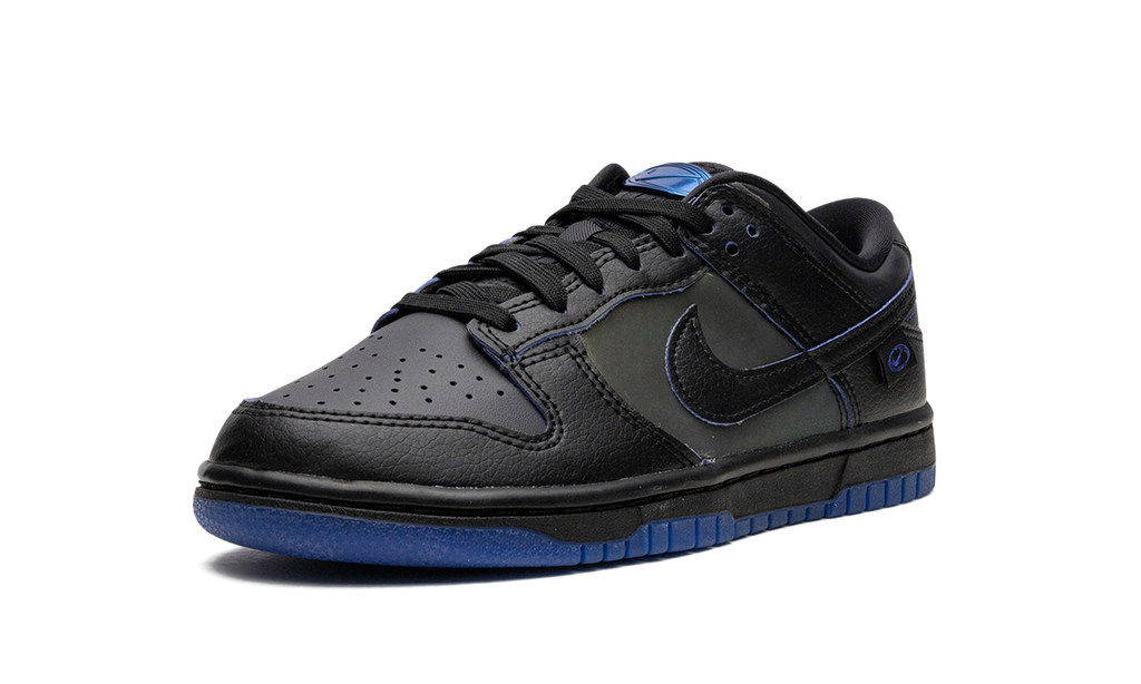 DUNK LO MNS WMNS "Black Royal Iridescent" FB1842 001
