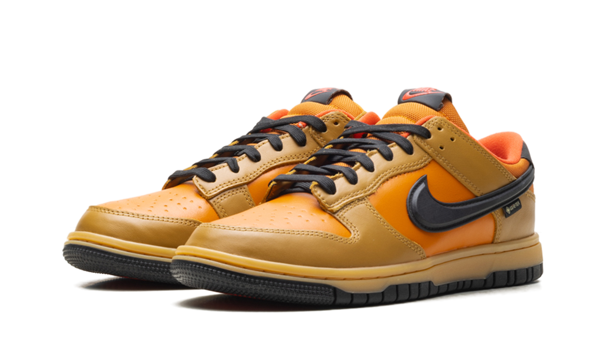 Dunk Low Gore-Tex "Wheat/Ceramic" HQ2053 700