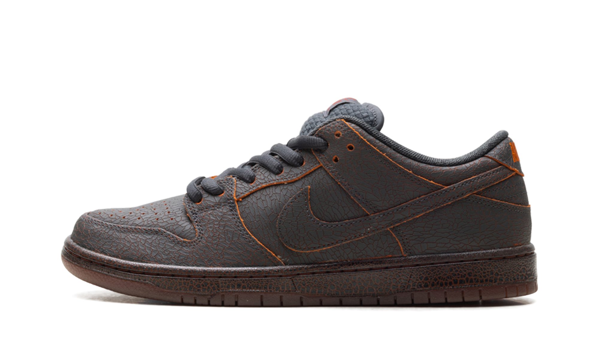 Dunk SB Low "Krampus" HV1668 001